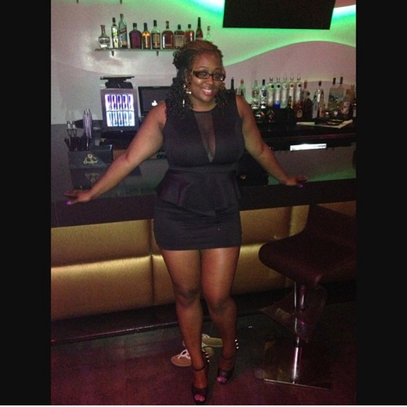 Arden B  Peplum Dress - Picture 3 of 5